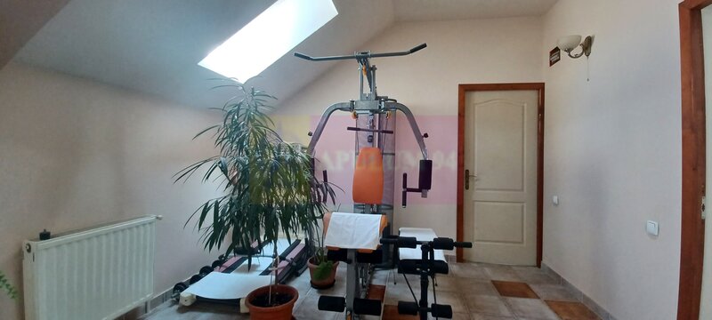 Joita, vila 5 camere 187 mp utili + garaj, terasa, pivnita, curte 578